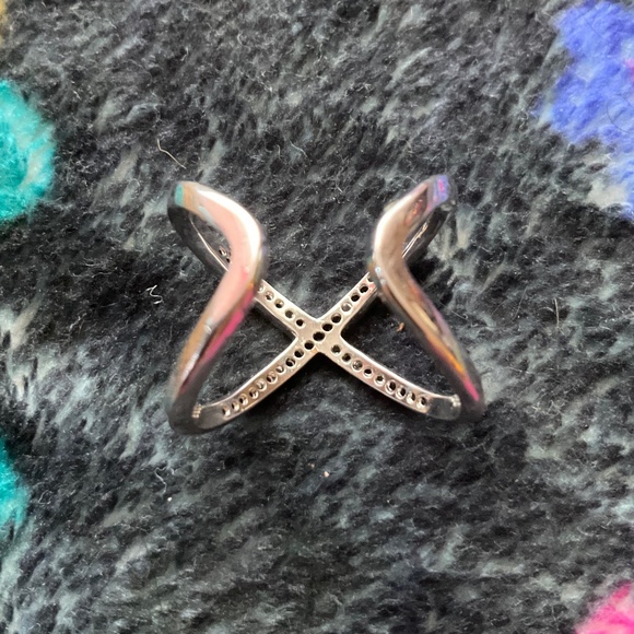 FREE Silver Adjustable X Ring - Picture 4 of 4